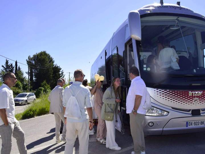 Des chauffeurs d’autocars expérimentés, ponctuels, à l’écoute et réactifs